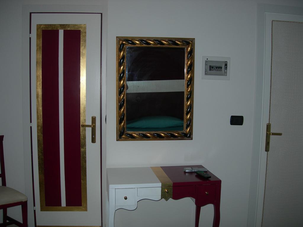 Hotel Due Spade Fidenza Room photo